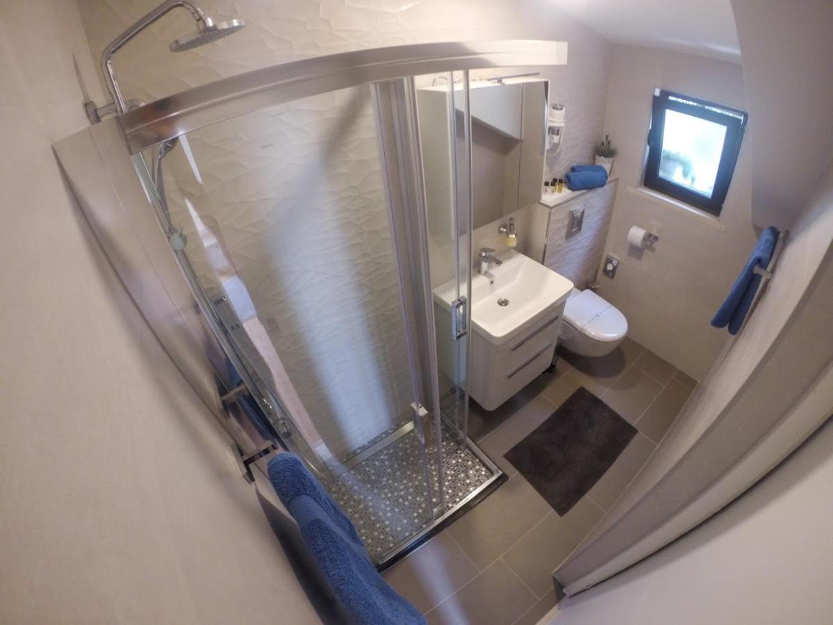 Apartment And Room Sveti Jakov Dubrovnik Bagian luar foto